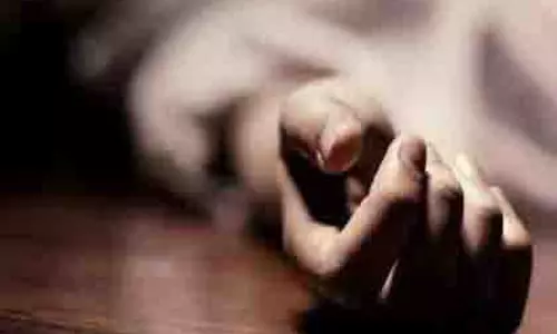 ऑनलाइन धोखाधड़ी का शिकार युवक ने Mumbai में अपने जीवन का अंत किया ऑनलाइन धोखाधड़ी का शिकार युवक ने Mumbai में अपने जीवन का अंत किया