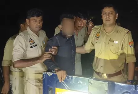 पुलिस और हिस्ट्रीशीटर बदमाशों के बीच मुठभेड़, तीन गिरफ्तार पुलिस और हिस्ट्रीशीटर बदमाशों के बीच मुठभेड़, तीन गिरफ्तार