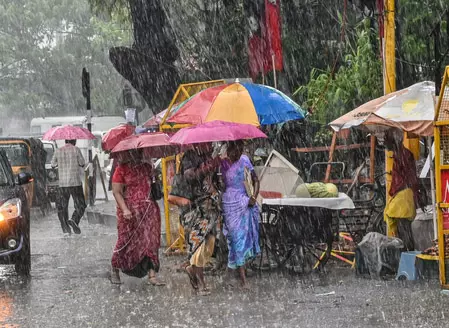 आईएमडी अलर्ट: चेन्नई समेत तमिलनाडु के कई जिलों में भारी बारिश की चेतावनी आईएमडी अलर्ट: चेन्नई समेत तमिलनाडु के कई जिलों में भारी बारिश की चेतावनी