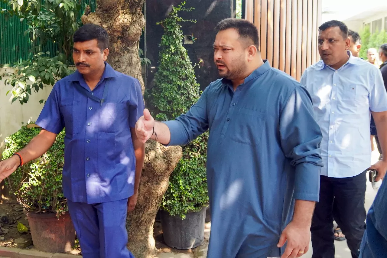 ‘चुनावी खेल या सच्चाई’: तेजस्वी ने मामले के समय पर गड़बड़ी का आरोप लगाया ‘चुनावी खेल या सच्चाई’: तेजस्वी ने मामले के समय पर गड़बड़ी का आरोप लगाया