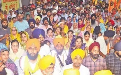 Bareilly: शहीदी शताब्दी पर जागृति यात्रा का जोरदार स्वागत, श्रद्धालुओं की भीड़ उमड़ी Bareilly: शहीदी शताब्दी पर जागृति यात्रा का जोरदार स्वागत, श्रद्धालुओं की भीड़ उमड़ी