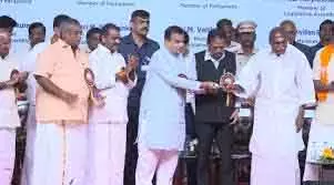 गडकरी ने पुडुचेरी में प्रमुख राष्ट्रीय राजमार्ग परियोजनाओं का लोकार्पण किया गडकरी ने पुडुचेरी में प्रमुख राष्ट्रीय राजमार्ग परियोजनाओं का लोकार्पण किया