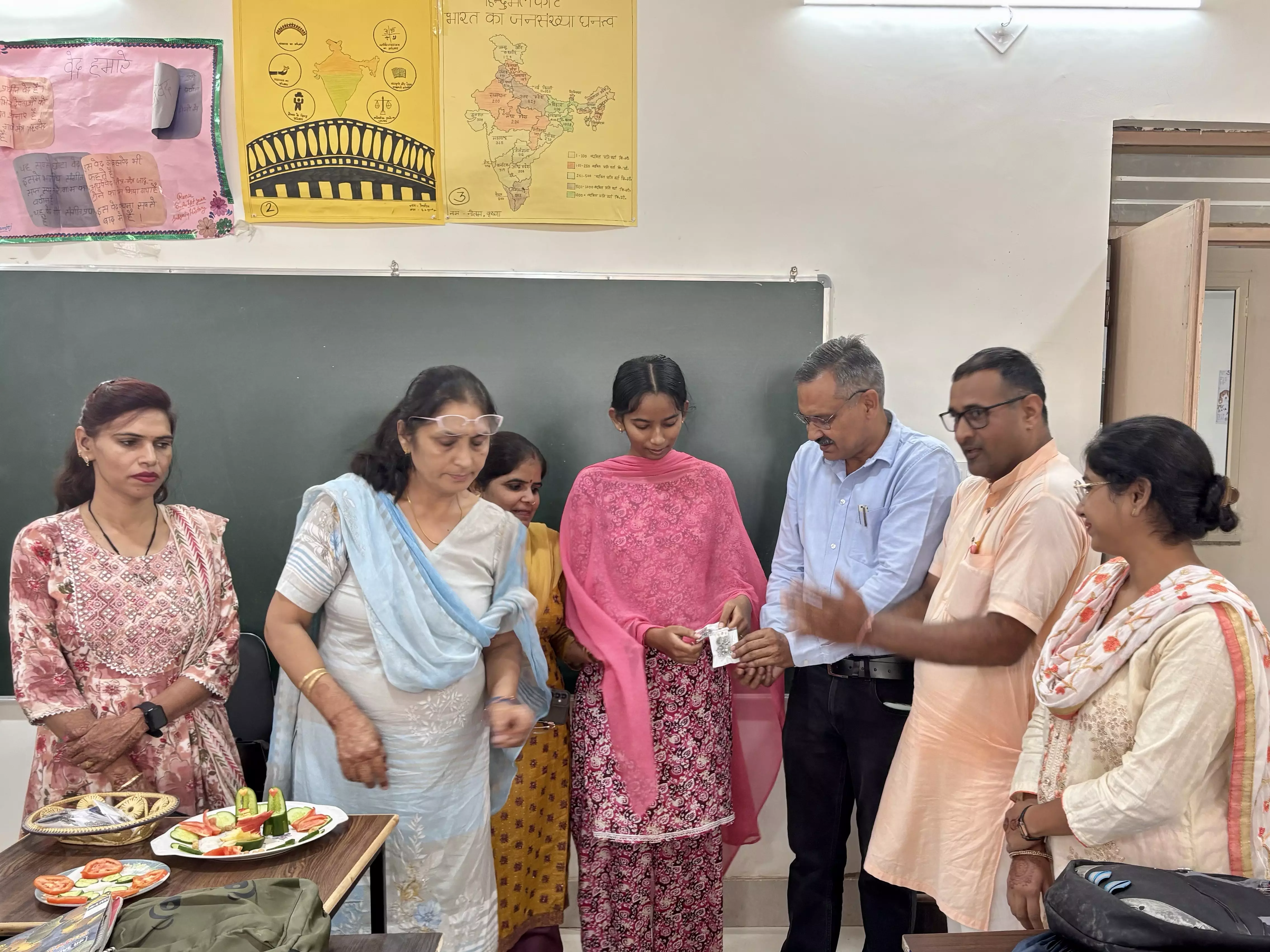 Ganganagar: उद्यमिता प्रवाह छात्राओं द्वारा व्यावसायिक कौशल एवं रचनात्मकता का प्रदर्शन Ganganagar: उद्यमिता प्रवाह छात्राओं द्वारा व्यावसायिक कौशल एवं रचनात्मकता का प्रदर्शन