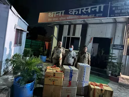पुलिस की बड़ी कार्रवाई, अवैध पटाखों के साथ एक आरोपी गिरफ्तार पुलिस की बड़ी कार्रवाई, अवैध पटाखों के साथ एक आरोपी गिरफ्तार