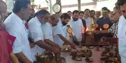 अरनमुला मंदिर में पूजा नियम तोड़े जाने का आरोप, श्रद्धालुओं में नाराज़गी अरनमुला मंदिर में पूजा नियम तोड़े जाने का आरोप, श्रद्धालुओं में नाराज़गी