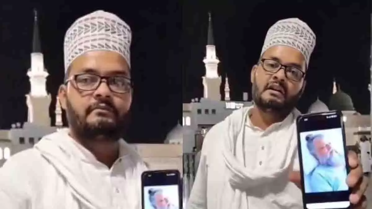 मदीना में मुस्लिम ने प्रेमानंद महाराज के स्वास्थ्य के लिए प्रार्थना की मदीना में मुस्लिम ने प्रेमानंद महाराज के स्वास्थ्य के लिए प्रार्थना की