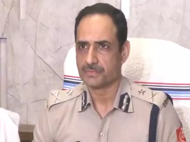 गैंगरेप केस में 5 आरोपि गिरफ्तार, जांच जारी गैंगरेप केस में 5 आरोपि गिरफ्तार, जांच जारी