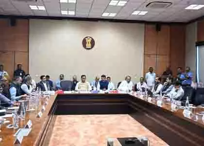 महाराष्ट्र CM ने रमाबाई अंबेडकर और कामराज नगर पुनर्विकास की आधारशिला रखी महाराष्ट्र CM ने रमाबाई अंबेडकर और कामराज नगर पुनर्विकास की आधारशिला रखी