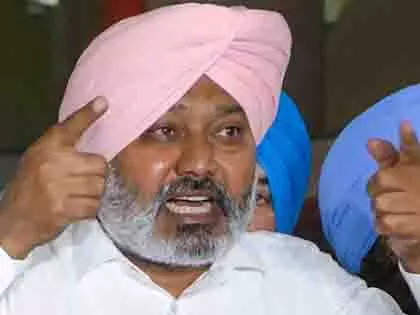 Punjab को बाढ़ से स्थायी रूप से बचाने के लिए सरकार गंभीर: मंत्री चीमा Punjab को बाढ़ से स्थायी रूप से बचाने के लिए सरकार गंभीर: मंत्री चीमा
