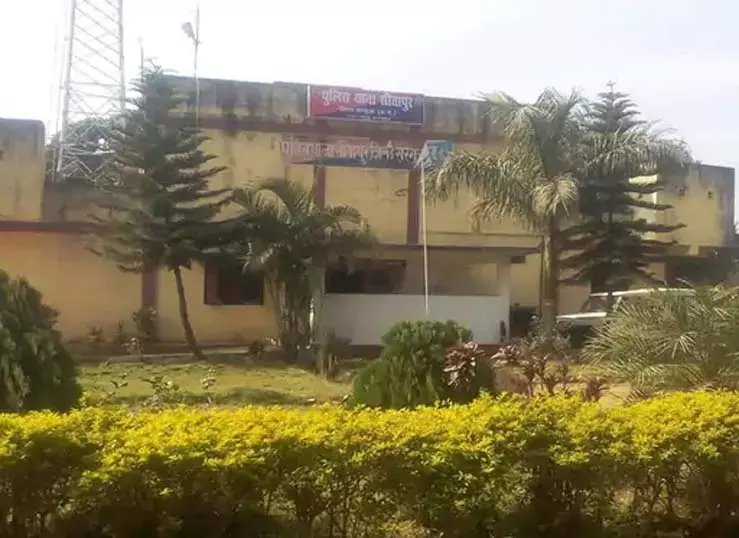 CG: डांट से बचने नाबालिग छात्र ने गढ़ी अपहरण की कहानी CG: डांट से बचने नाबालिग छात्र ने गढ़ी अपहरण की कहानी