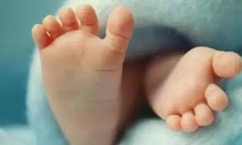 Chunabhatti में 24 वर्षीय महिला ने नवजात शिशु को छोड़ दिया