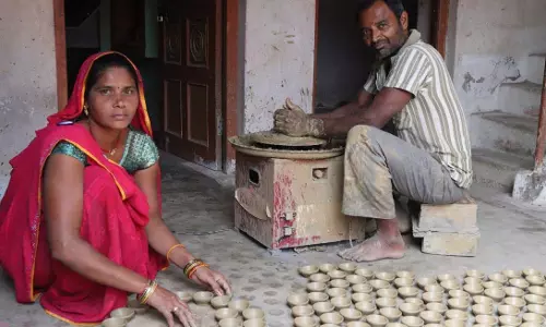 दीपावली से पहले मिली राशि ने बढ़ाई खुशियां