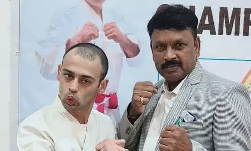 इंदौर के पहले व्हीलचेयर योद्धा: लवनेश का लक्ष्य पैरालंपिक में गौरव हासिल करना इंदौर के पहले व्हीलचेयर योद्धा: लवनेश का लक्ष्य पैरालंपिक में गौरव हासिल करना