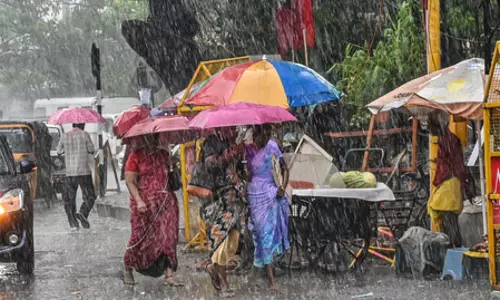 आईएमडी अलर्ट: चेन्नई समेत तमिलनाडु के कई जिलों में भारी बारिश की चेतावनी आईएमडी अलर्ट: चेन्नई समेत तमिलनाडु के कई जिलों में भारी बारिश की चेतावनी