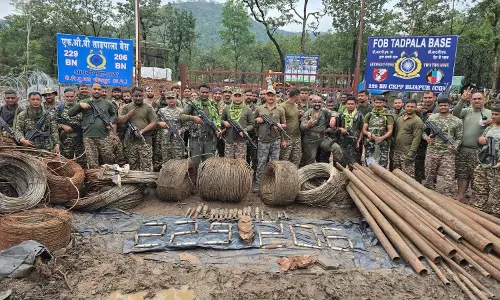 बीजापुर में भारी मात्रा में विस्फोटक सामग्री बरामद बीजापुर में भारी मात्रा में विस्फोटक सामग्री बरामद