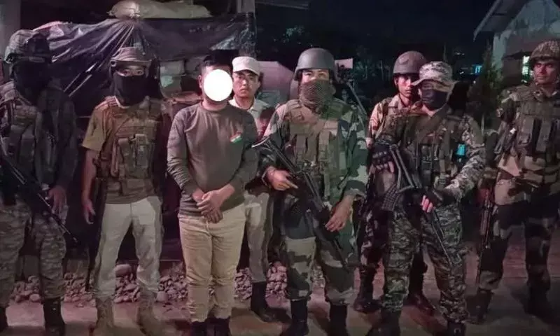 Manipur पुलिस ने बड़े जबरन वसूली गिरोह का भंडाफोड़ किया, एक गिरफ्तार Manipur पुलिस ने बड़े जबरन वसूली गिरोह का भंडाफोड़ किया, एक गिरफ्तार
