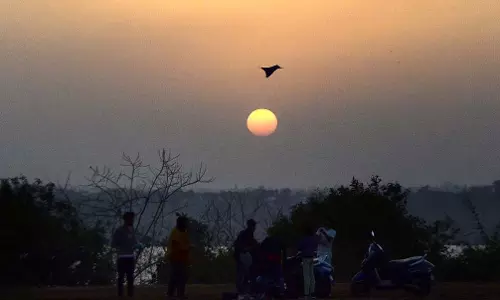 MP : दक्षिणी जिलों में बूंदाबांदी की संभावना MP : दक्षिणी जिलों में बूंदाबांदी की संभावना