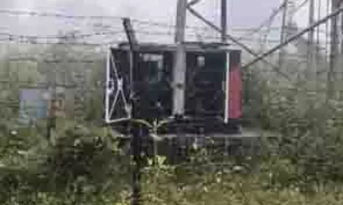 Chaibasa में माओवादियों का तांडव, मोबाइल टावर को किया आग के हवाले Chaibasa में माओवादियों का तांडव, मोबाइल टावर को किया आग के हवाले