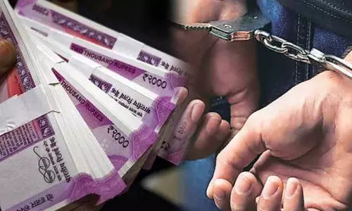 Seoni : 2.9 करोड़ के हवाला धन लूट मामले में 11 पुलिसकर्मियों के खिलाफ एफआईआर दर्ज Seoni : 2.9 करोड़ के हवाला धन लूट मामले में 11 पुलिसकर्मियों के खिलाफ एफआईआर दर्ज