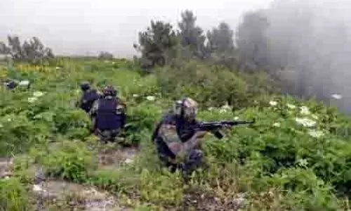 J&K: कुपवाड़ा में सेना की बड़ी कार्रवाई, दो घुसपैठिए मारे गए J&K: कुपवाड़ा में सेना की बड़ी कार्रवाई, दो घुसपैठिए मारे गए