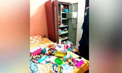 Kerala : घरों से सोना व पैसा चोरी