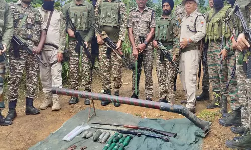 मणिपुर में सुरक्षा बलों की बड़ी कार्रवाई: KCP कैडर और जबरन वसूली करने वाला गिरफ्तार, हथियार बरामद
