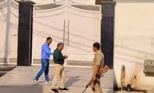 Bareilly: मीट फैक्टरी और फ्रोजन कंपनी की जांच, आयकर विभाग ने मारा छापा
