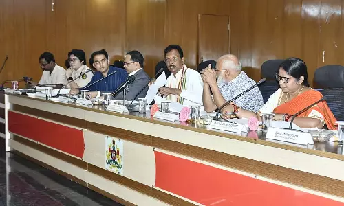 अधिकारियों को सप्ताह में दो दिन तालुकों का दौरा करने के निर्देश: MP Tukaram