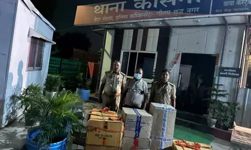 पुलिस की बड़ी कार्रवाई, अवैध पटाखों के साथ एक आरोपी गिरफ्तार पुलिस की बड़ी कार्रवाई, अवैध पटाखों के साथ एक आरोपी गिरफ्तार