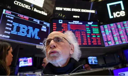 चीन की जवाबी कार्रवाई से Wall Street वायदा 1.2% गिरा; बिटकॉइन 3% गिरा चीन की जवाबी कार्रवाई से Wall Street वायदा 1.2% गिरा; बिटकॉइन 3% गिरा