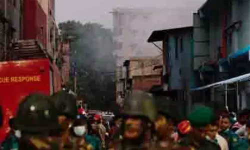 बांग्लादेश में रासायनिक गोदाम और कपड़ा फैक्ट्री में आग, 9 की मौत