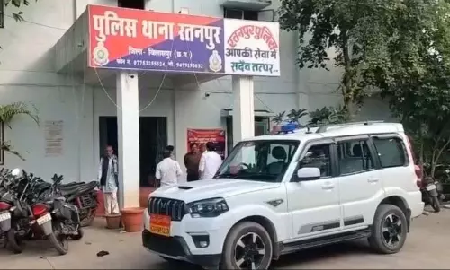 CG BREAKING: सराफा कारोबारी से 90 लाख नकद और सोने-चांदी के जेवरात की उठाईगिरी