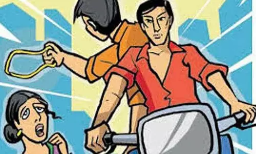 बाइक सवार लूटेरों का आतंक, एक ही दिन में तीन मामले