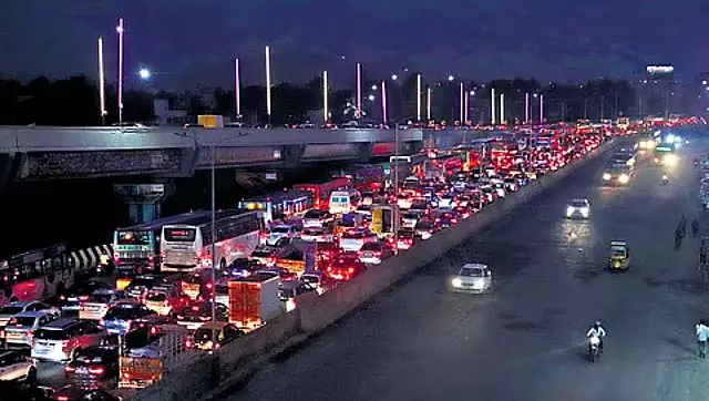 Diwali : चेन्नई के यात्रियों के लिए स्पेशल ट्रेन और रोड रूट की जानकारी Diwali : चेन्नई के यात्रियों के लिए स्पेशल ट्रेन और रोड रूट की जानकारी