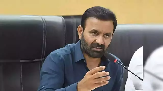 Karnataka : सरकार असंगठित कामगारों के लिए नया सोशल सिक्योरिटी बिल लागू करने पर विचार कर रही Karnataka : सरकार असंगठित कामगारों के लिए नया सोशल सिक्योरिटी बिल लागू करने पर विचार कर रही