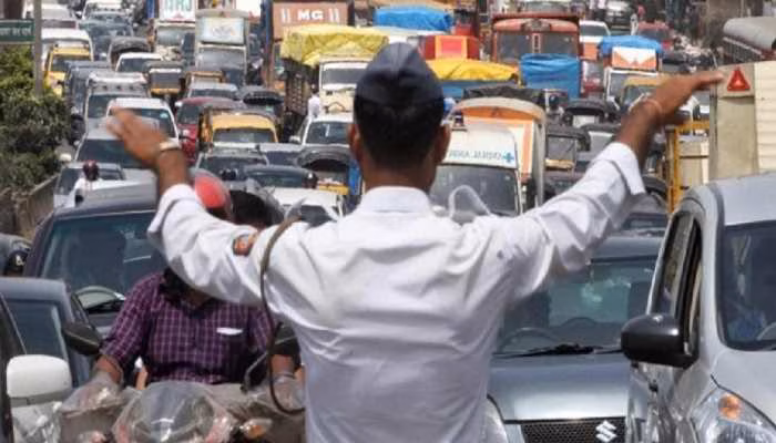Bhopal: दिवाली के मौके पर भोपाल में सुरक्षा और ट्रैफिक व्यवस्था सख्त Bhopal: दिवाली के मौके पर भोपाल में सुरक्षा और ट्रैफिक व्यवस्था सख्त