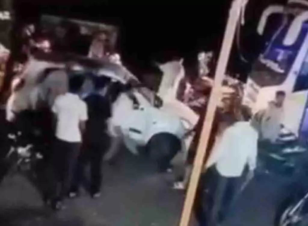 MP News: खाने के बिल को लेकर विवाद,तंदूर की रॉड से जानलेवा हमला MP News: खाने के बिल को लेकर विवाद,तंदूर की रॉड से जानलेवा हमला