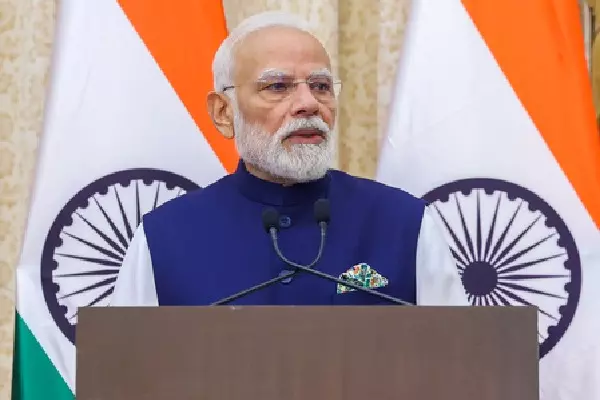 Google का नया डेटा सेंटर इंफ्रास्ट्रक्चर भारत की डिजिटल प्रगति को देगा नई दिशा: मोदी Google का नया डेटा सेंटर इंफ्रास्ट्रक्चर भारत की डिजिटल प्रगति को देगा नई दिशा: मोदी