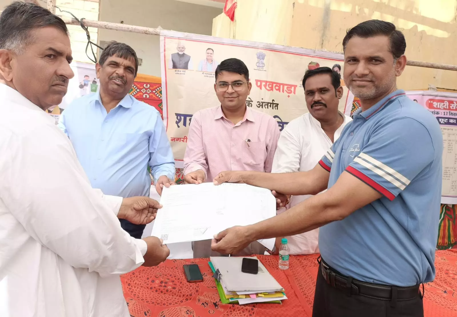 Barmer: सेवा शिविरों में जनता की प्राथमिक समस्याओं का समाधान प्राथमिकता: अभिषेक शर्मा Barmer: सेवा शिविरों में जनता की प्राथमिक समस्याओं का समाधान प्राथमिकता: अभिषेक शर्मा
