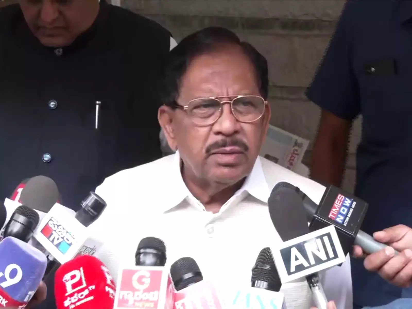 अगर कोई बदलाव होता है...: कर्नाटक के मंत्री जी परमेश्वर ने कैबिनेट फेरबदल की अटकलों पर कहा अगर कोई बदलाव होता है...: कर्नाटक के मंत्री जी परमेश्वर ने कैबिनेट फेरबदल की अटकलों पर कहा