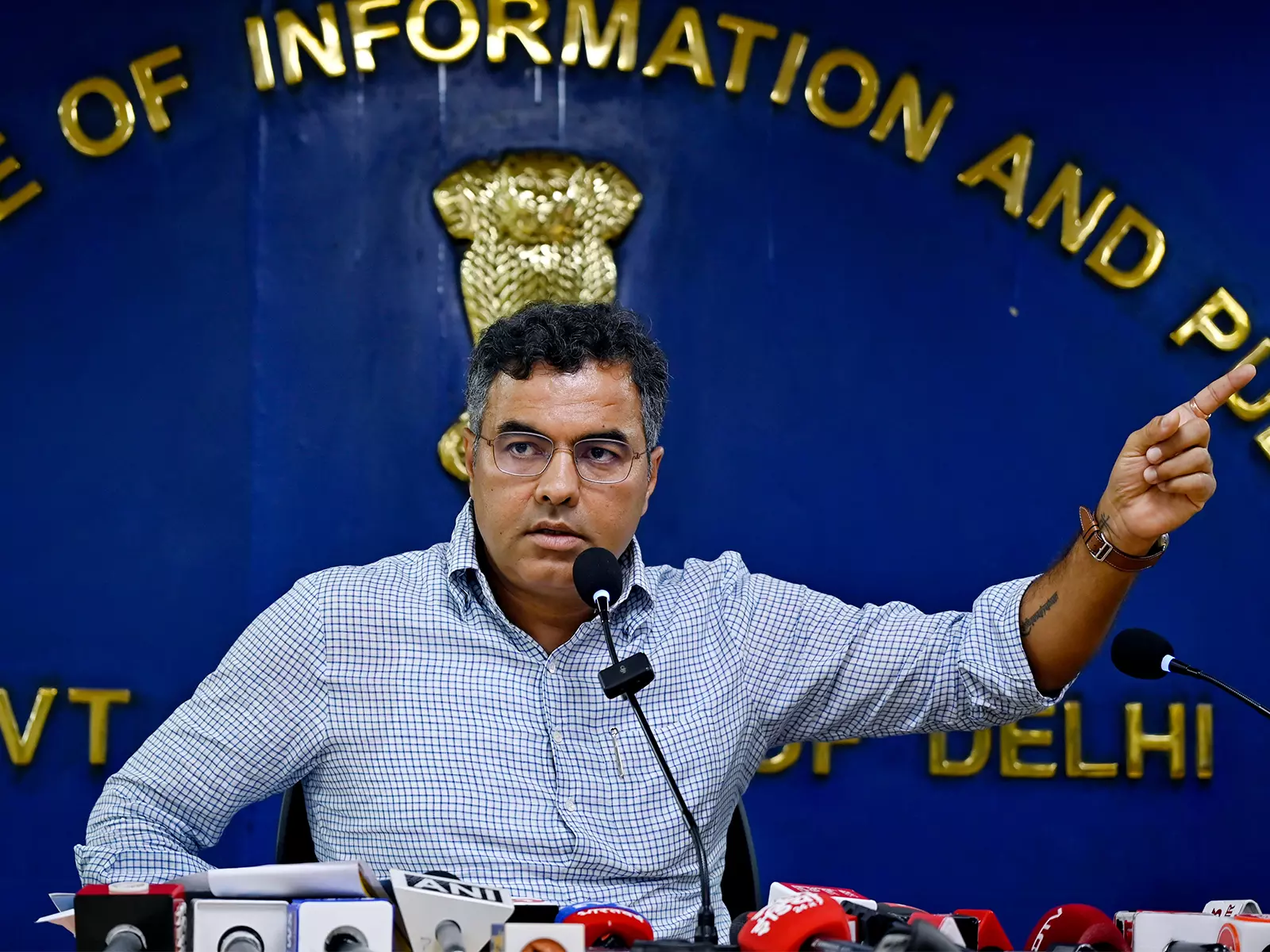 दिल्ली जल बोर्ड अनाधिकृत जल कनेक्शनों को नियमित करने पर 96 प्रतिशत की छूट देगा: Parvesh Verma दिल्ली जल बोर्ड अनाधिकृत जल कनेक्शनों को नियमित करने पर 96 प्रतिशत की छूट देगा: Parvesh Verma