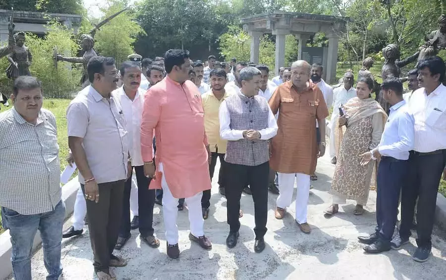 वीरभूमि के उद्घाटन की तैयारी: मंत्री शिवराज तंगडागी वीरभूमि के उद्घाटन की तैयारी: मंत्री शिवराज तंगडागी