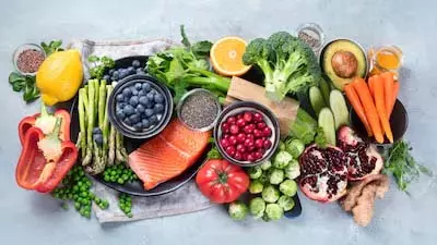 सर्दियों में हेल्थ के लिए Ayurvedic डाइट अपनाएं, बढ़ाएं इम्यूनिटी और डाइजेशन सर्दियों में हेल्थ के लिए Ayurvedic डाइट अपनाएं, बढ़ाएं इम्यूनिटी और डाइजेशन
