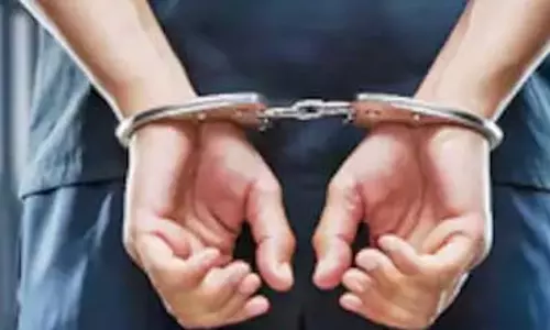छात्रा पर गंदी नियत रखने वाला हेडमास्टर गिरफ्तार, FIR के बाद से था फरार