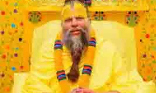 Premanand Maharaj: मंदिर में भूल से भी न रखें ये चीजें, प्रेमानंद महाराज ने बताया इसका असर