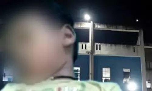 West Medinipur: बेलून फंसने से खेलते-खेलते मासूम की मौत, परिवार में शोक West Medinipur: बेलून फंसने से खेलते-खेलते मासूम की मौत, परिवार में शोक