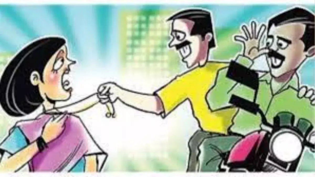 Ghaziabad: बाइक सवार बदमाशों ने महिला के गले से मंगलसूत्र छीना