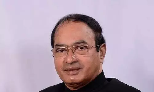 Goa : कृषि मंत्री और पूर्व मुख्यमंत्री रवि नाइक का निधन हो गया