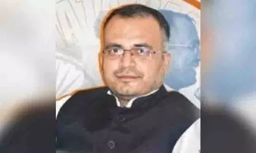 राज्यसभा उम्मीदवार नवनीत चतुर्वेदी की हिरासत को लेकर पंजाब-चंडीगढ़ पुलिस झड़प मामले की सुनवाई करेगा HC राज्यसभा उम्मीदवार नवनीत चतुर्वेदी की हिरासत को लेकर पंजाब-चंडीगढ़ पुलिस झड़प मामले की सुनवाई करेगा HC