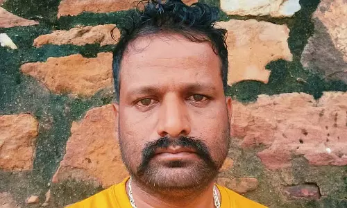 पूजा के बहाने ठगी: 485 ग्राम सोने के जेवर चुराने का आरोपी गिरफ्तार पूजा के बहाने ठगी: 485 ग्राम सोने के जेवर चुराने का आरोपी गिरफ्तार